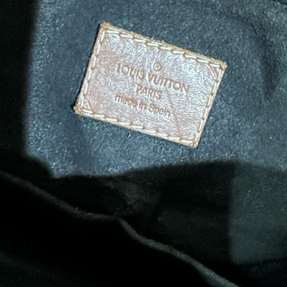 Louis Vuitton Pallas MM (feel free to make an offer) - Picture 5 of 15
